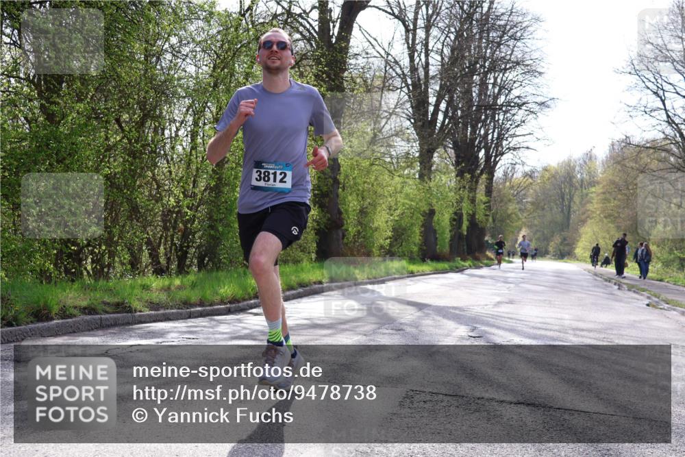 12.04.2026 - 45. Internationalen Wilhelmsburger Insellauf Yannick Fuchs http://msf.ph/oto/9478738 12.04.2026 10:16:19 Laufen 3812 meine-sportfotos.de