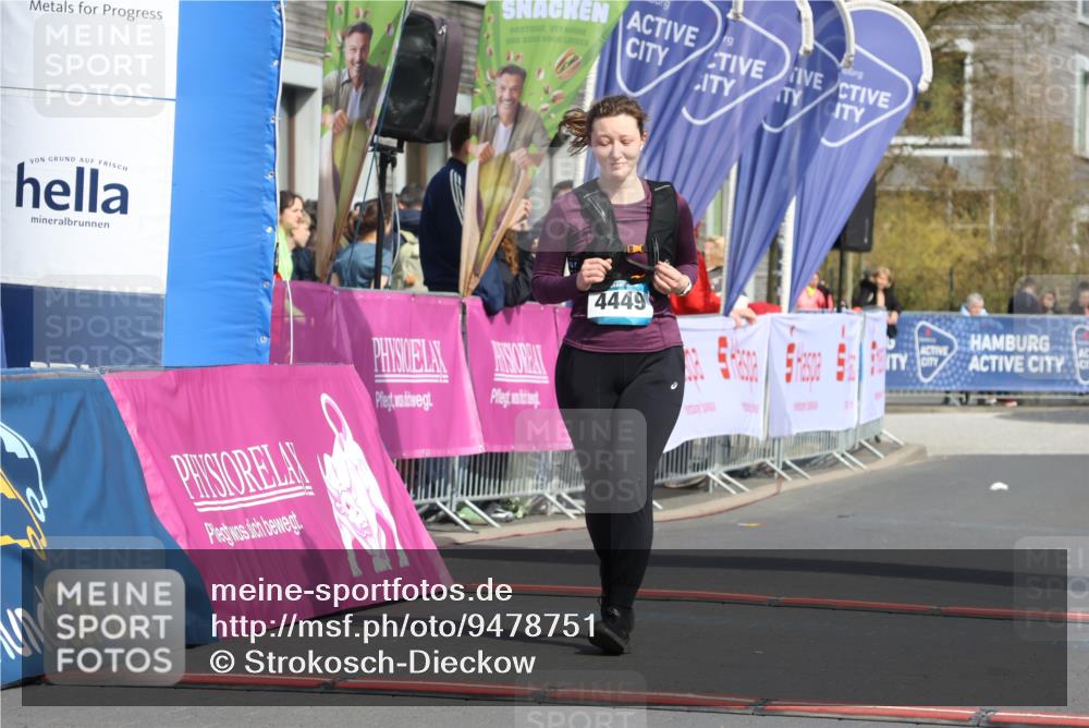 12.04.2026 - 45. Internationalen Wilhelmsburger Insellauf Strokosch-Dieckow http://msf.ph/oto/9478751 12.04.2026 11:43:15 Ziel  meine-sportfotos.de