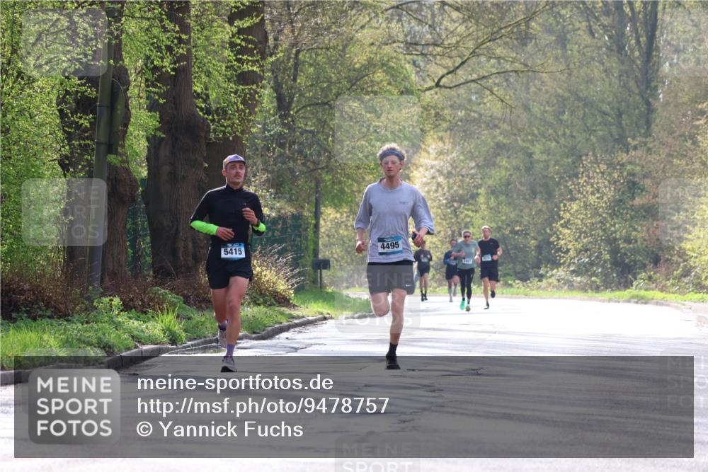 12.04.2026 - 45. Internationalen Wilhelmsburger Insellauf Yannick Fuchs http://msf.ph/oto/9478757 12.04.2026 10:16:21 Laufen 5415, 4495, 3487 meine-sportfotos.de