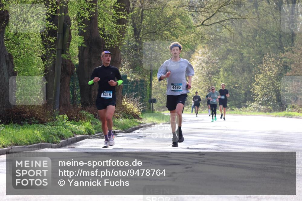 12.04.2026 - 45. Internationalen Wilhelmsburger Insellauf Yannick Fuchs http://msf.ph/oto/9478764 12.04.2026 10:16:22 Laufen 5415, 4495, 1437 meine-sportfotos.de