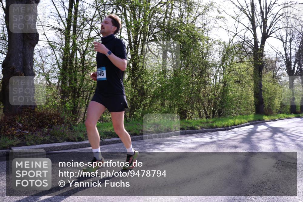 12.04.2026 - 45. Internationalen Wilhelmsburger Insellauf Yannick Fuchs http://msf.ph/oto/9478794 12.04.2026 10:29:30 Laufen  meine-sportfotos.de