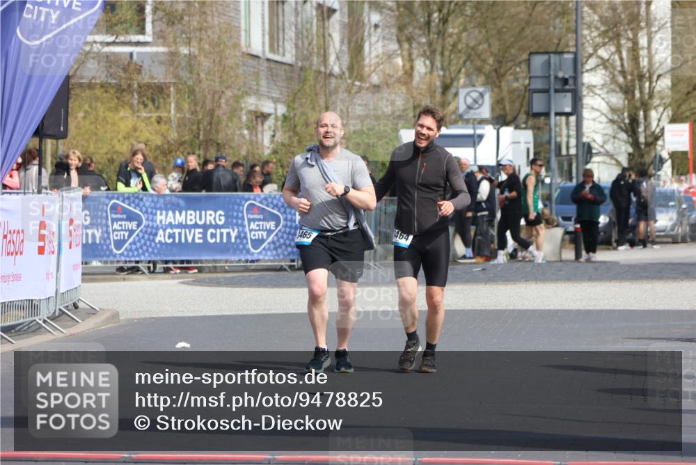 12.04.2026 - 45. Internationalen Wilhelmsburger Insellauf Strokosch-Dieckow http://msf.ph/oto/9478825 12.04.2026 11:43:56 Ziel  meine-sportfotos.de