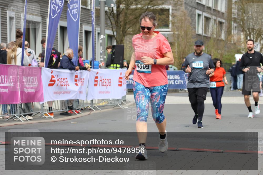 12.04.2026 - 45. Internationalen Wilhelmsburger Insellauf Strokosch-Dieckow http://msf.ph/oto/9478956 12.04.2026 13:29:10 Ziel 5509, 4316 meine-sportfotos.de