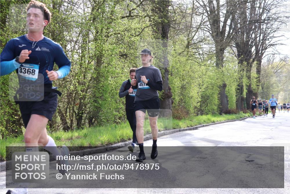 12.04.2026 - 45. Internationalen Wilhelmsburger Insellauf Yannick Fuchs http://msf.ph/oto/9478975 12.04.2026 10:16:57 Laufen 3368, 467, 457 meine-sportfotos.de
