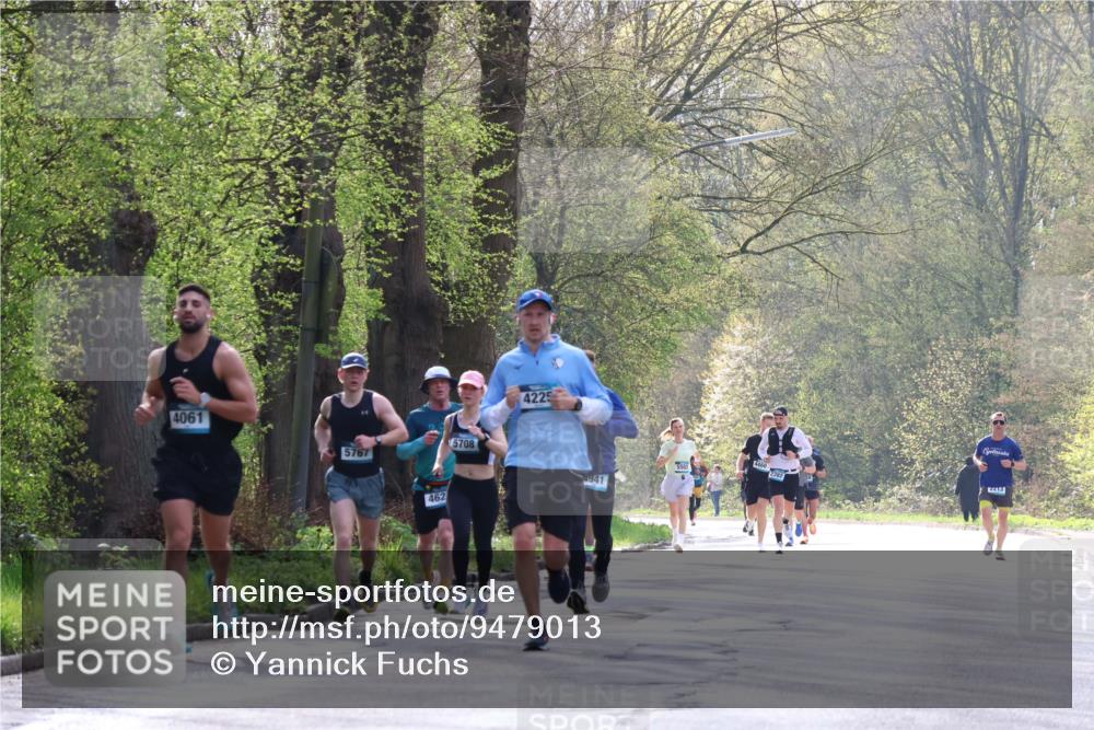 12.04.2026 - 45. Internationalen Wilhelmsburger Insellauf Yannick Fuchs http://msf.ph/oto/9479013 12.04.2026 10:17:01 Laufen 4061, 5767, 5708, 462, 4225, 4941, 5503, 2213 meine-sportfotos.de