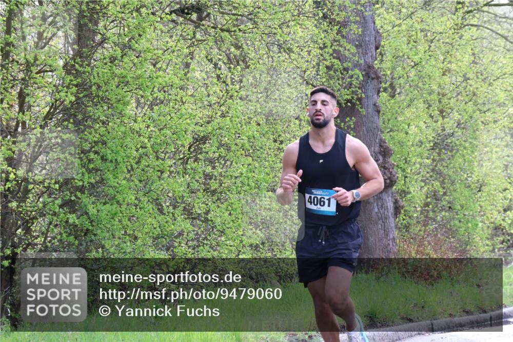 12.04.2026 - 45. Internationalen Wilhelmsburger Insellauf Yannick Fuchs http://msf.ph/oto/9479060 12.04.2026 10:17:06 Laufen 4061 meine-sportfotos.de