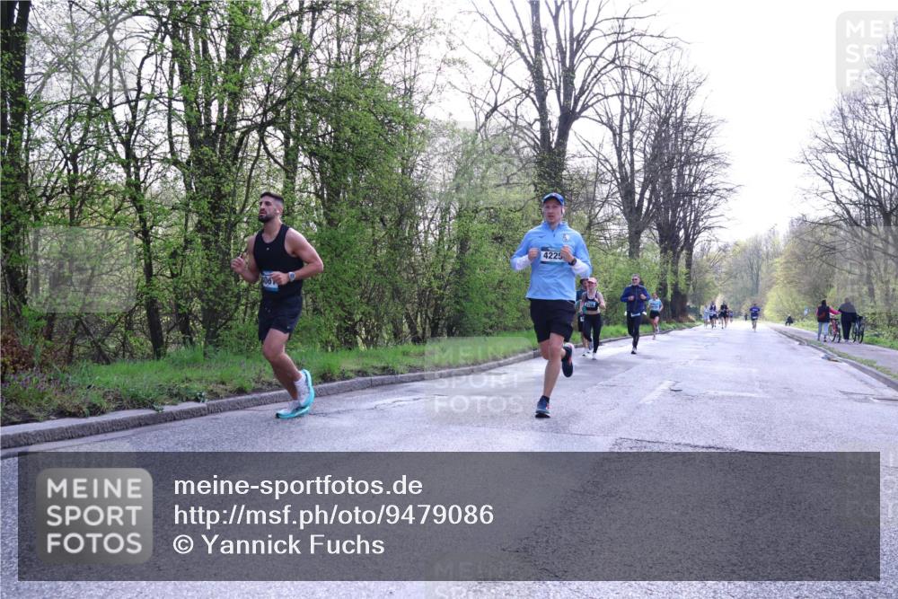 12.04.2026 - 45. Internationalen Wilhelmsburger Insellauf Yannick Fuchs http://msf.ph/oto/9479086 12.04.2026 10:17:08 Laufen 4225 meine-sportfotos.de