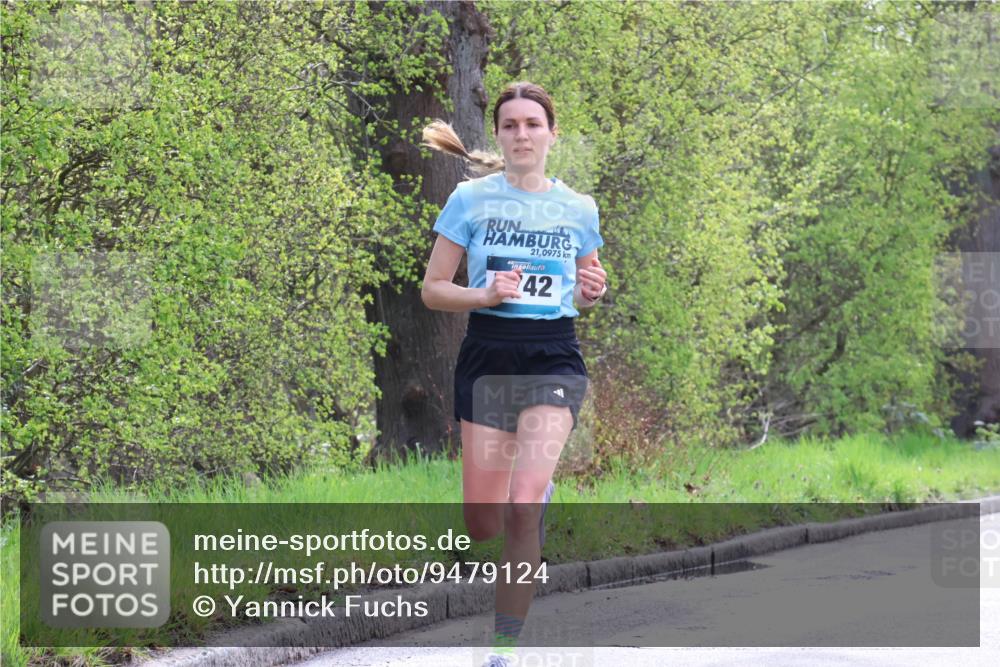 12.04.2026 - 45. Internationalen Wilhelmsburger Insellauf Yannick Fuchs http://msf.ph/oto/9479124 12.04.2026 10:17:12 Laufen 21, 0975, 42 meine-sportfotos.de