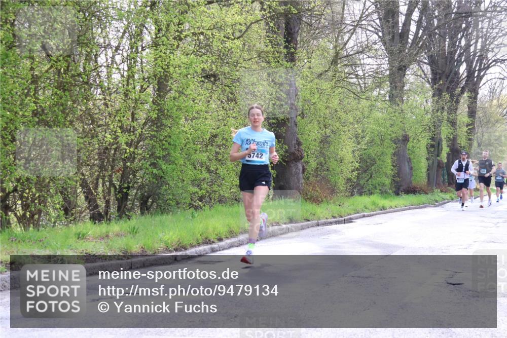 12.04.2026 - 45. Internationalen Wilhelmsburger Insellauf Yannick Fuchs http://msf.ph/oto/9479134 12.04.2026 10:17:12 Laufen 5742 meine-sportfotos.de