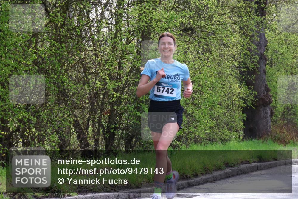 12.04.2026 - 45. Internationalen Wilhelmsburger Insellauf Yannick Fuchs http://msf.ph/oto/9479143 12.04.2026 10:17:13 Laufen 21, 0975, 5742 meine-sportfotos.de