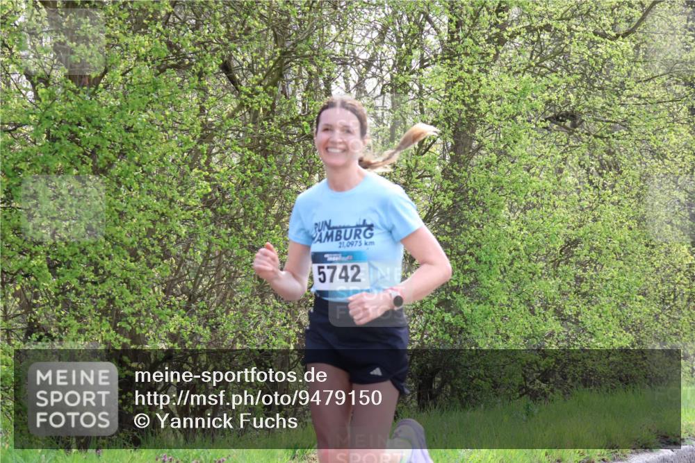 12.04.2026 - 45. Internationalen Wilhelmsburger Insellauf Yannick Fuchs http://msf.ph/oto/9479150 12.04.2026 10:17:13 Laufen 21, 0975, 5742 meine-sportfotos.de