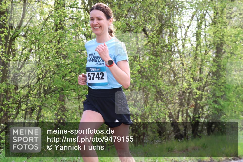 12.04.2026 - 45. Internationalen Wilhelmsburger Insellauf Yannick Fuchs http://msf.ph/oto/9479155 12.04.2026 10:17:14 Laufen 21, 0975, 5742 meine-sportfotos.de