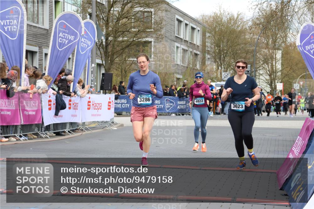 12.04.2026 - 45. Internationalen Wilhelmsburger Insellauf Strokosch-Dieckow http://msf.ph/oto/9479158 12.04.2026 12:59:17 Ziel 5174, 5846, 3286, 3623, 4822 meine-sportfotos.de