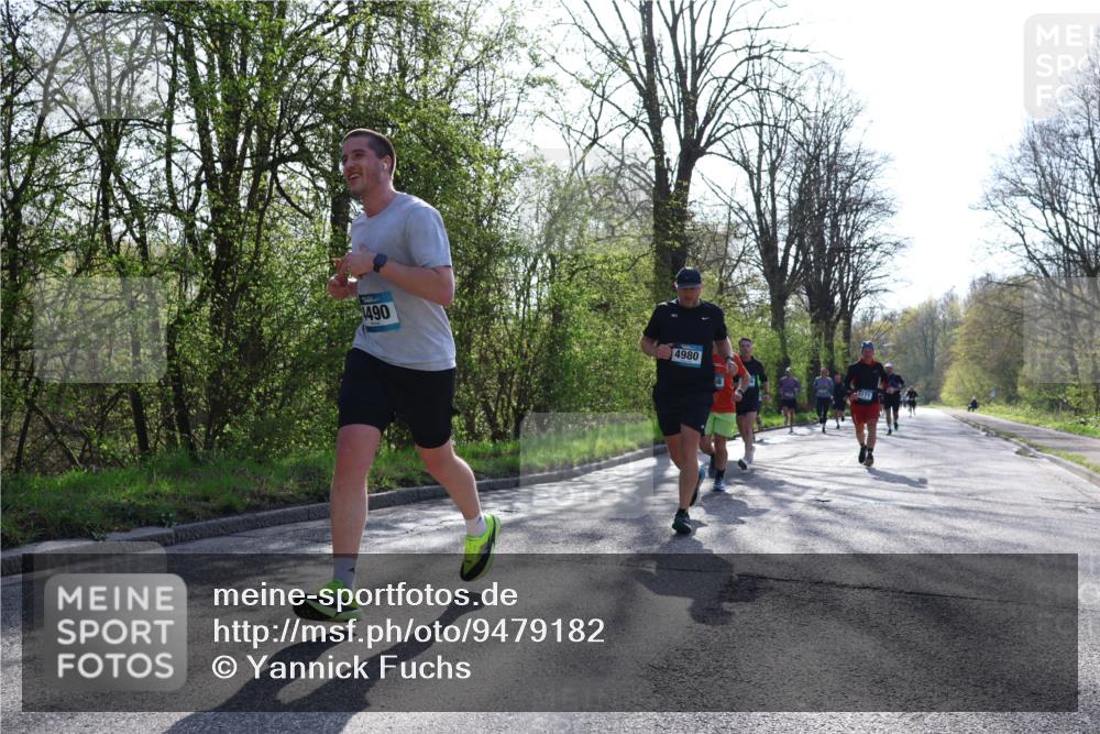 12.04.2026 - 45. Internationalen Wilhelmsburger Insellauf Yannick Fuchs http://msf.ph/oto/9479182 12.04.2026 10:29:50 Laufen  meine-sportfotos.de