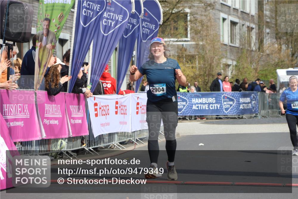 12.04.2026 - 45. Internationalen Wilhelmsburger Insellauf Strokosch-Dieckow http://msf.ph/oto/9479349 12.04.2026 11:46:56 Ziel 2904, 4685 meine-sportfotos.de
