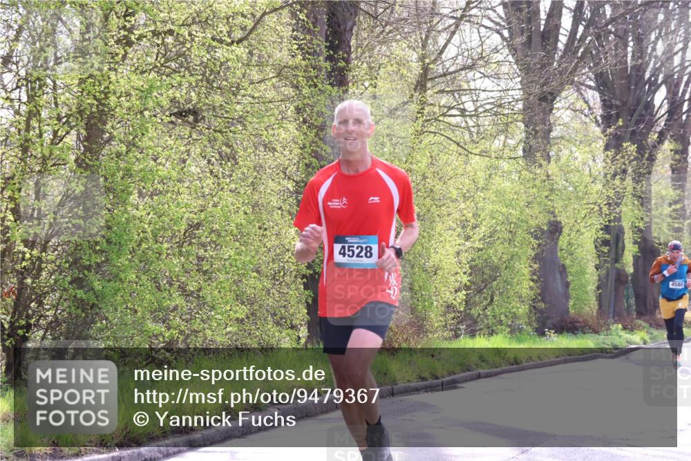 12.04.2026 - 45. Internationalen Wilhelmsburger Insellauf Yannick Fuchs http://msf.ph/oto/9479367 12.04.2026 10:17:36 Laufen 4528, 4580 meine-sportfotos.de