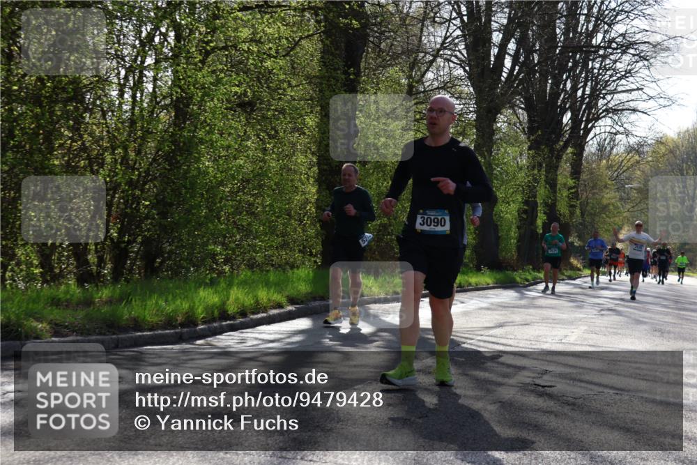 12.04.2026 - 45. Internationalen Wilhelmsburger Insellauf Yannick Fuchs http://msf.ph/oto/9479428 12.04.2026 10:30:04 Laufen  meine-sportfotos.de