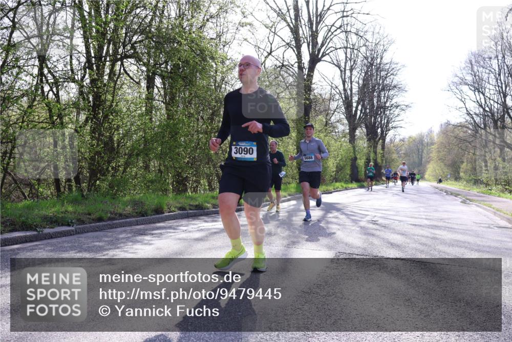 12.04.2026 - 45. Internationalen Wilhelmsburger Insellauf Yannick Fuchs http://msf.ph/oto/9479445 12.04.2026 10:30:06 Laufen  meine-sportfotos.de