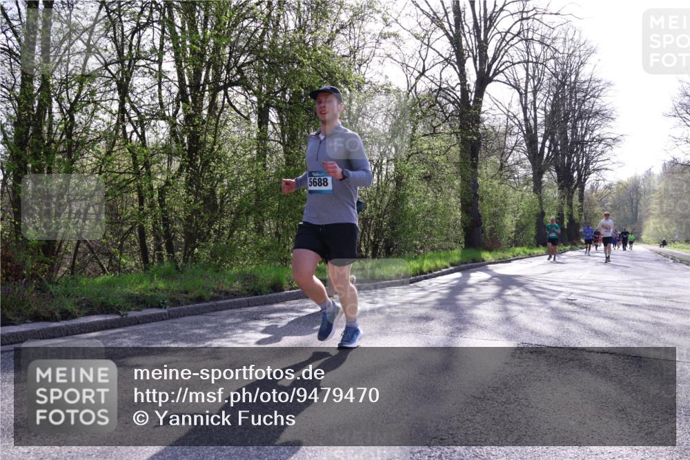 12.04.2026 - 45. Internationalen Wilhelmsburger Insellauf Yannick Fuchs http://msf.ph/oto/9479470 12.04.2026 10:30:07 Laufen  meine-sportfotos.de