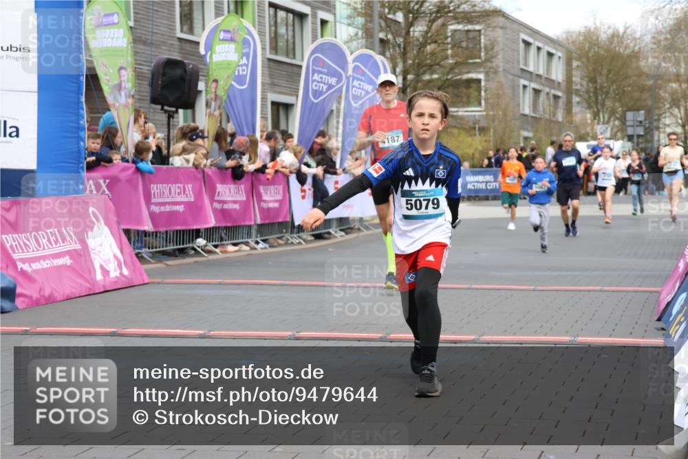 12.04.2026 - 45. Internationalen Wilhelmsburger Insellauf Strokosch-Dieckow http://msf.ph/oto/9479644 12.04.2026 12:59:47 Ziel 5079, 4395, 4187, 5067, 2069, 4761 meine-sportfotos.de