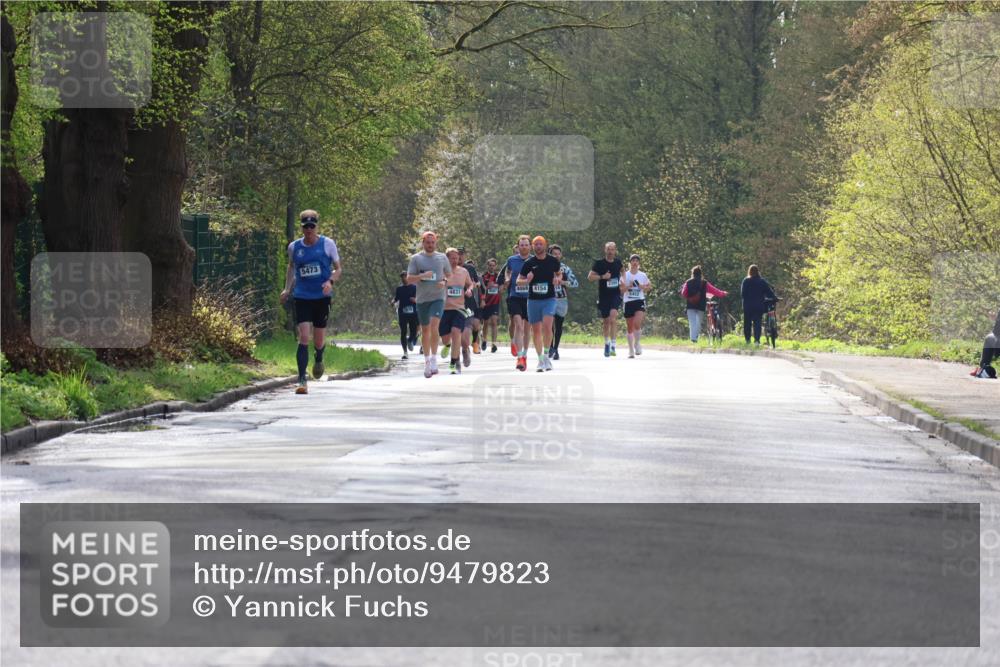 12.04.2026 - 45. Internationalen Wilhelmsburger Insellauf Yannick Fuchs http://msf.ph/oto/9479823 12.04.2026 10:18:21 Laufen 5473, 4831, 4068, 4154 meine-sportfotos.de