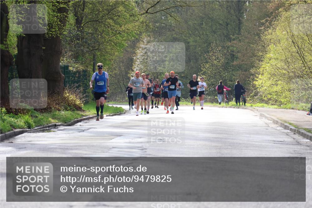 12.04.2026 - 45. Internationalen Wilhelmsburger Insellauf Yannick Fuchs http://msf.ph/oto/9479825 12.04.2026 10:18:21 Laufen 5473, 4651, 4154 meine-sportfotos.de