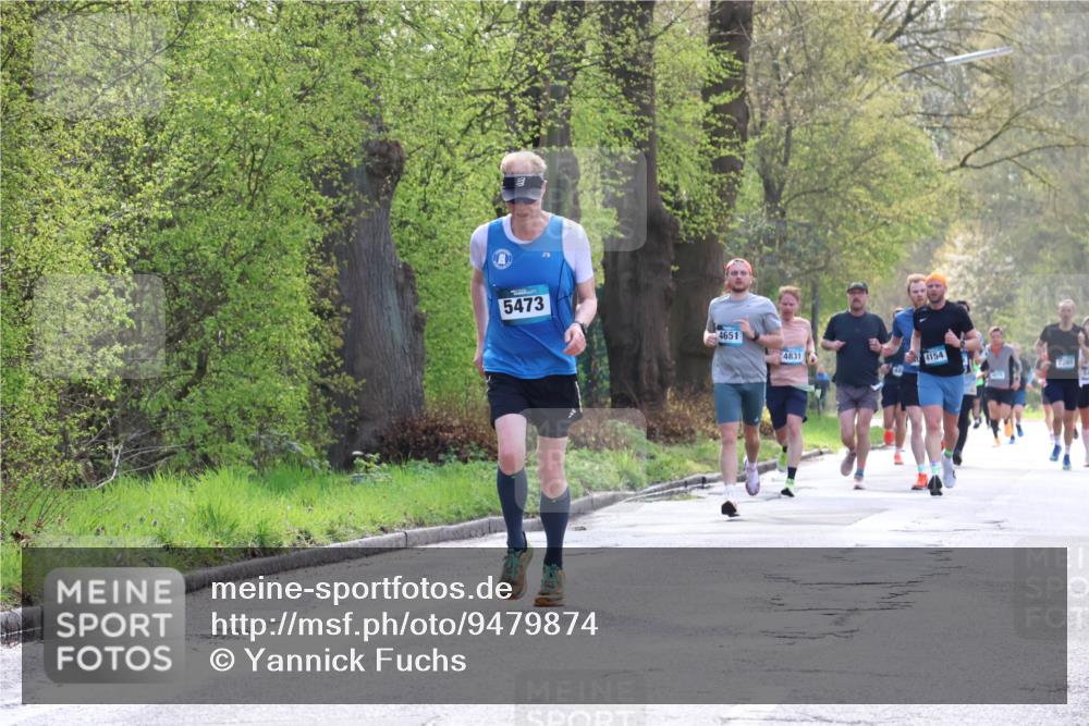 12.04.2026 - 45. Internationalen Wilhelmsburger Insellauf Yannick Fuchs http://msf.ph/oto/9479874 12.04.2026 10:18:33 Laufen 5473, 4651, 4831, 4154, 2205 meine-sportfotos.de