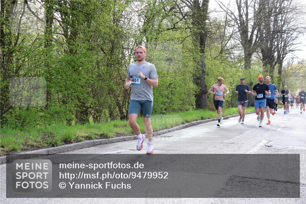 12.04.2026 - 45. Internationalen Wilhelmsburger Insellauf Yannick Fuchs http://msf.ph/oto/9479952 12.04.2026 10:18:42 Laufen 4651, 4831, 4154, 4068 meine-sportfotos.de