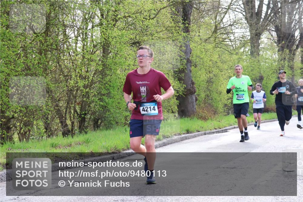 12.04.2026 - 45. Internationalen Wilhelmsburger Insellauf Yannick Fuchs http://msf.ph/oto/9480113 12.04.2026 10:19:04 Laufen 4214, 2022, 4027, 2851, 3585 meine-sportfotos.de