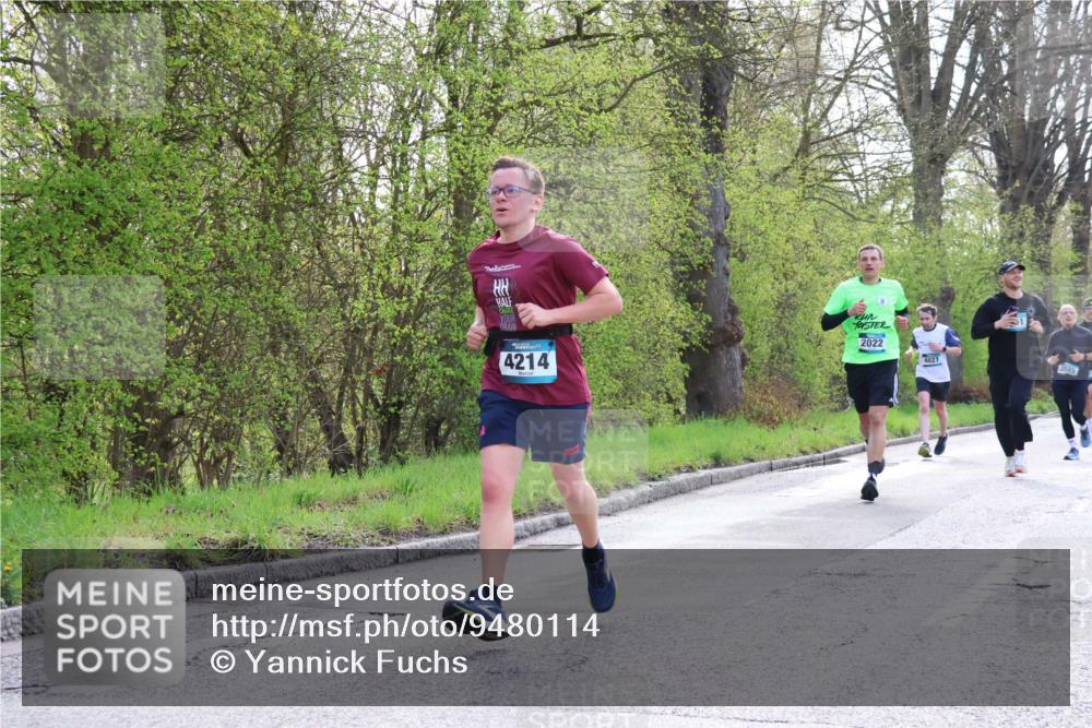12.04.2026 - 45. Internationalen Wilhelmsburger Insellauf Yannick Fuchs http://msf.ph/oto/9480114 12.04.2026 10:19:04 Laufen 4214, 2022, 4027, 3585 meine-sportfotos.de