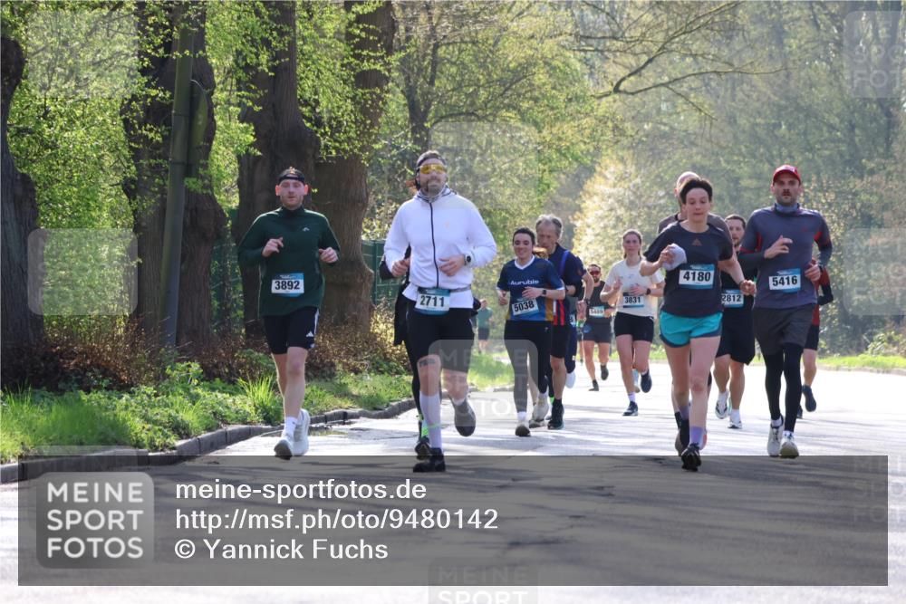 12.04.2026 - 45. Internationalen Wilhelmsburger Insellauf Yannick Fuchs http://msf.ph/oto/9480142 12.04.2026 10:30:42 Laufen  meine-sportfotos.de