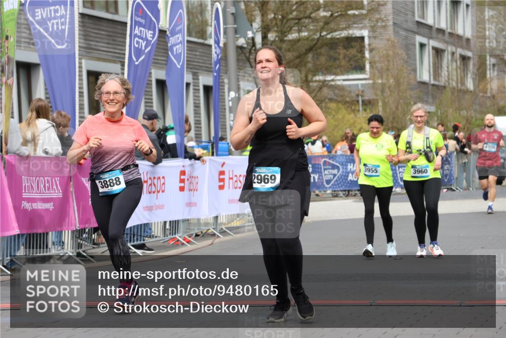 12.04.2026 - 45. Internationalen Wilhelmsburger Insellauf Strokosch-Dieckow http://msf.ph/oto/9480165 12.04.2026 13:27:38 Ziel 2306, 2969, 3888 meine-sportfotos.de