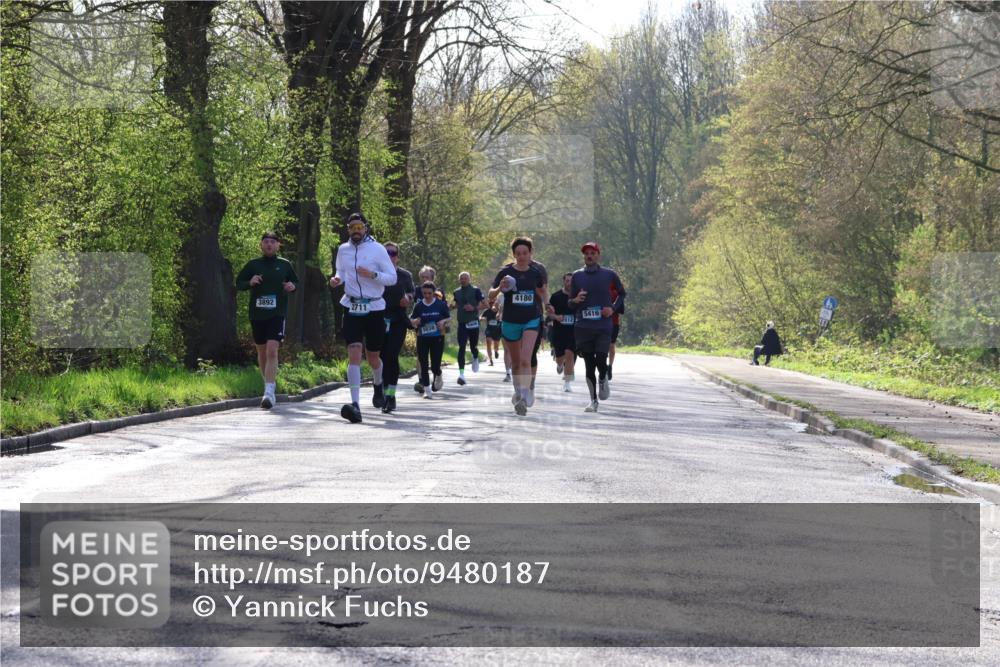 12.04.2026 - 45. Internationalen Wilhelmsburger Insellauf Yannick Fuchs http://msf.ph/oto/9480187 12.04.2026 10:30:44 Laufen  meine-sportfotos.de