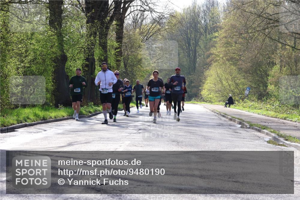 12.04.2026 - 45. Internationalen Wilhelmsburger Insellauf Yannick Fuchs http://msf.ph/oto/9480190 12.04.2026 10:30:45 Laufen  meine-sportfotos.de