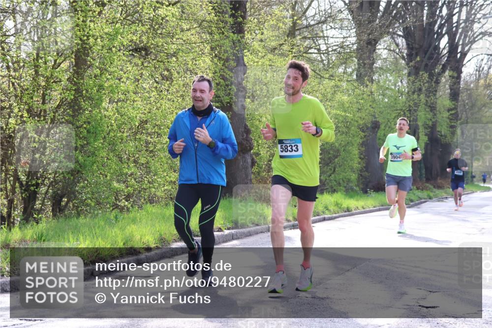 12.04.2026 - 45. Internationalen Wilhelmsburger Insellauf Yannick Fuchs http://msf.ph/oto/9480227 12.04.2026 10:19:20 Laufen 5833, 3904 meine-sportfotos.de