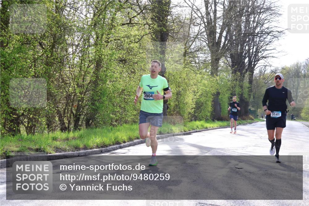 12.04.2026 - 45. Internationalen Wilhelmsburger Insellauf Yannick Fuchs http://msf.ph/oto/9480259 12.04.2026 10:19:23 Laufen 3904, 3141 meine-sportfotos.de