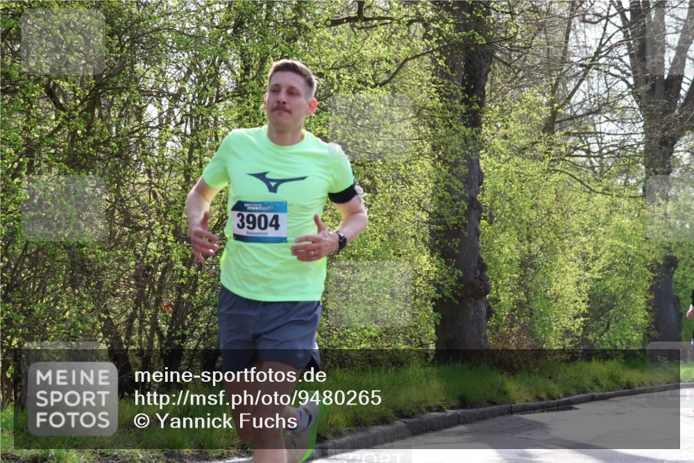 12.04.2026 - 45. Internationalen Wilhelmsburger Insellauf Yannick Fuchs http://msf.ph/oto/9480265 12.04.2026 10:19:24 Laufen 3904 meine-sportfotos.de