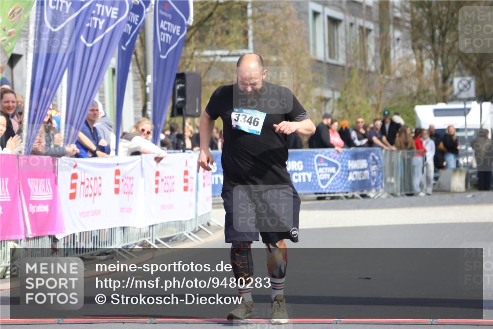 12.04.2026 - 45. Internationalen Wilhelmsburger Insellauf Strokosch-Dieckow http://msf.ph/oto/9480283 12.04.2026 11:53:31 Ziel 3346 meine-sportfotos.de