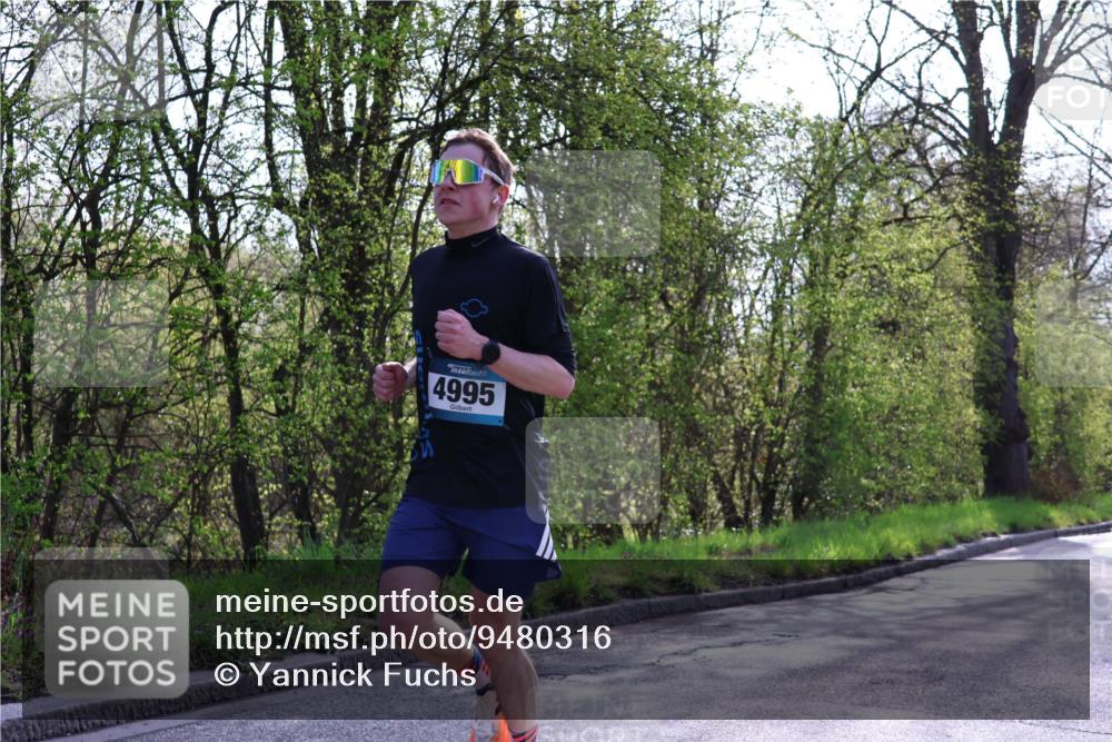 12.04.2026 - 45. Internationalen Wilhelmsburger Insellauf Yannick Fuchs http://msf.ph/oto/9480316 12.04.2026 10:19:29 Laufen 4995 meine-sportfotos.de
