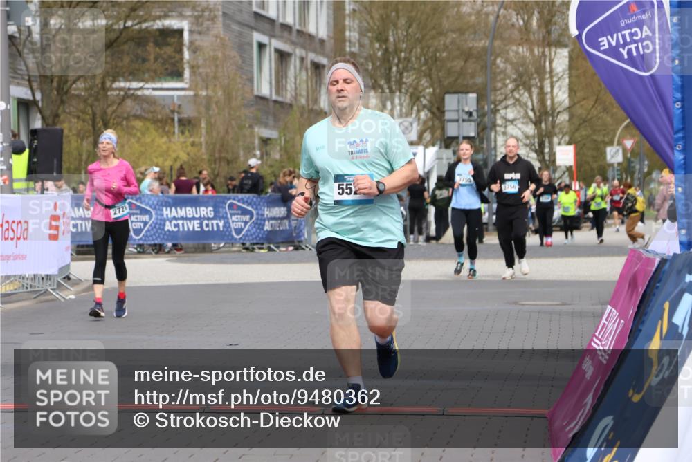 12.04.2026 - 45. Internationalen Wilhelmsburger Insellauf Strokosch-Dieckow http://msf.ph/oto/9480362 12.04.2026 13:27:17 Ziel  meine-sportfotos.de
