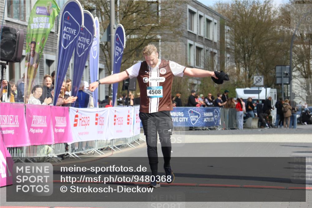 12.04.2026 - 45. Internationalen Wilhelmsburger Insellauf Strokosch-Dieckow http://msf.ph/oto/9480368 12.04.2026 11:54:01 Ziel 4508 meine-sportfotos.de