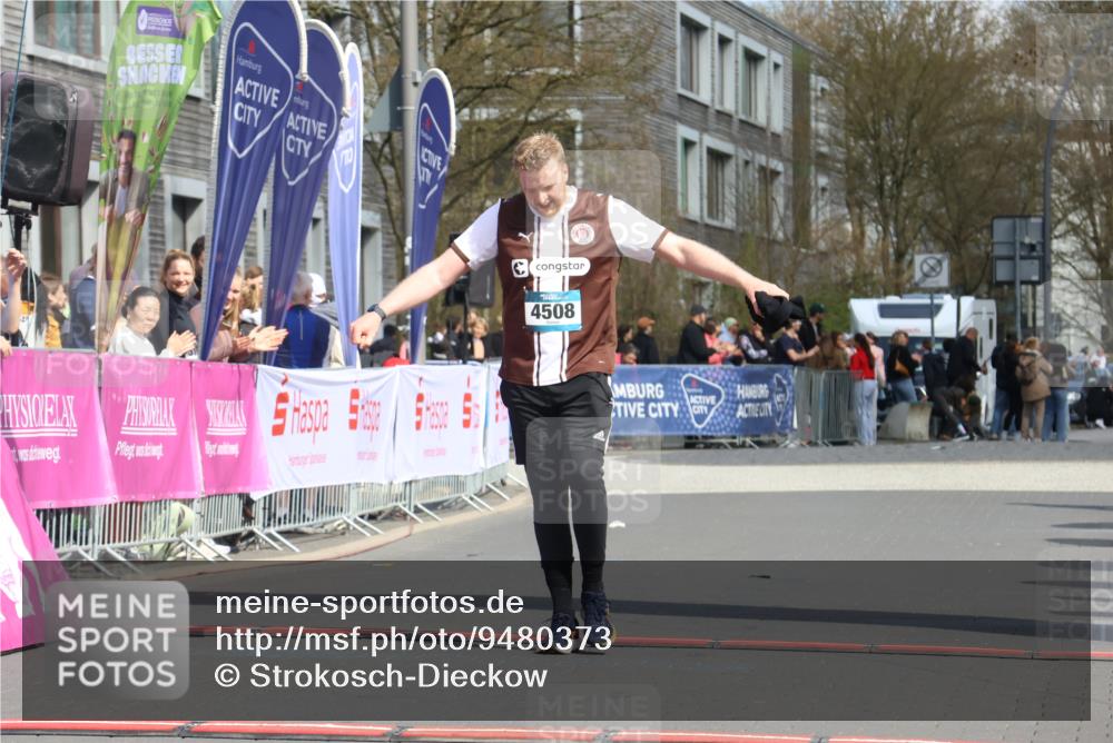 12.04.2026 - 45. Internationalen Wilhelmsburger Insellauf Strokosch-Dieckow http://msf.ph/oto/9480373 12.04.2026 11:54:01 Ziel 4508 meine-sportfotos.de