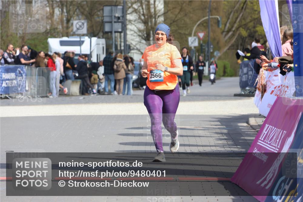 12.04.2026 - 45. Internationalen Wilhelmsburger Insellauf Strokosch-Dieckow http://msf.ph/oto/9480401 12.04.2026 11:54:06 Ziel 2566 meine-sportfotos.de
