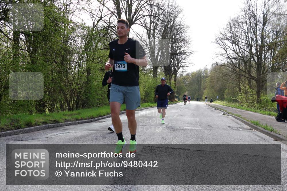 12.04.2026 - 45. Internationalen Wilhelmsburger Insellauf Yannick Fuchs http://msf.ph/oto/9480442 12.04.2026 10:19:43 Laufen 4975 meine-sportfotos.de