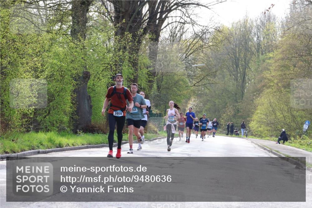 12.04.2026 - 45. Internationalen Wilhelmsburger Insellauf Yannick Fuchs http://msf.ph/oto/9480636 12.04.2026 10:20:12 Laufen 3958, 355, 3542 meine-sportfotos.de