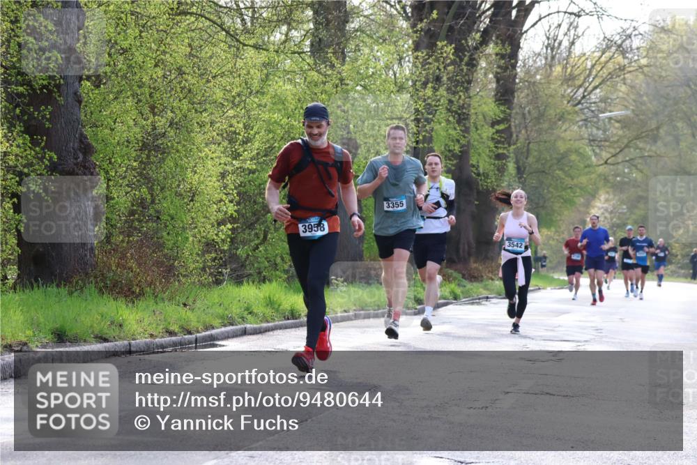 12.04.2026 - 45. Internationalen Wilhelmsburger Insellauf Yannick Fuchs http://msf.ph/oto/9480644 12.04.2026 10:20:14 Laufen 3958, 3355, 3542 meine-sportfotos.de