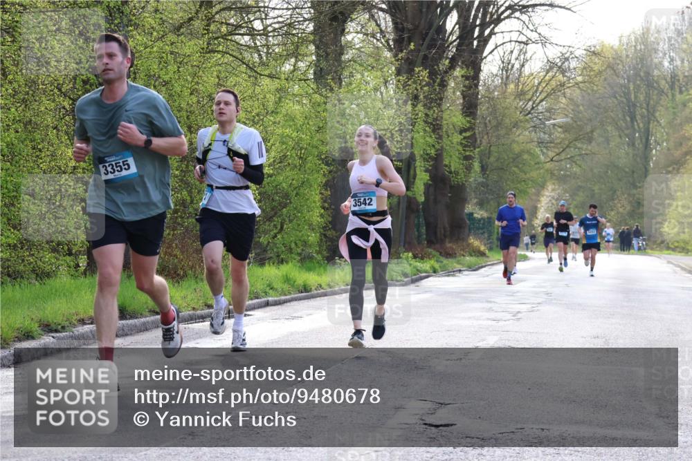 12.04.2026 - 45. Internationalen Wilhelmsburger Insellauf Yannick Fuchs http://msf.ph/oto/9480678 12.04.2026 10:20:17 Laufen 3355, 3542 meine-sportfotos.de