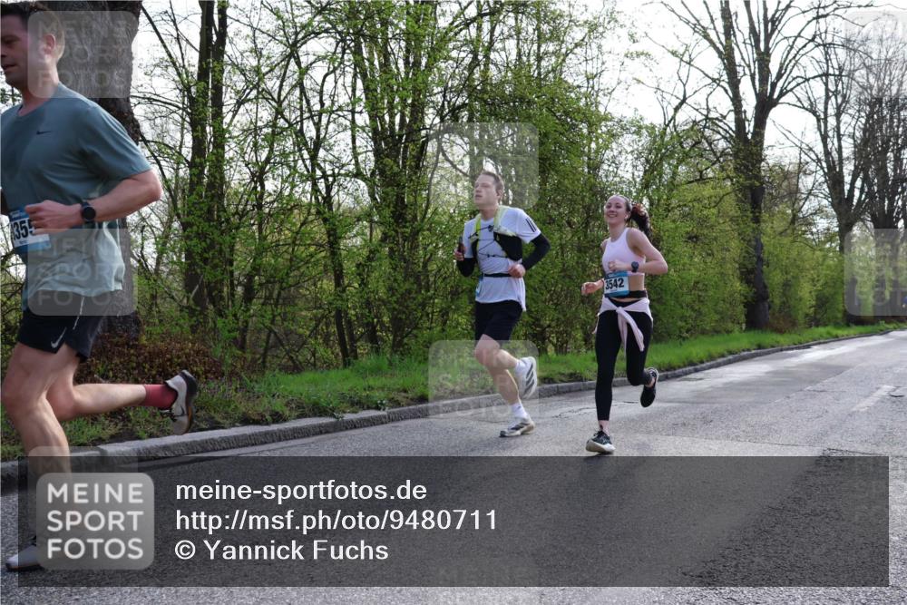 12.04.2026 - 45. Internationalen Wilhelmsburger Insellauf Yannick Fuchs http://msf.ph/oto/9480711 12.04.2026 10:20:20 Laufen 355, 3542 meine-sportfotos.de