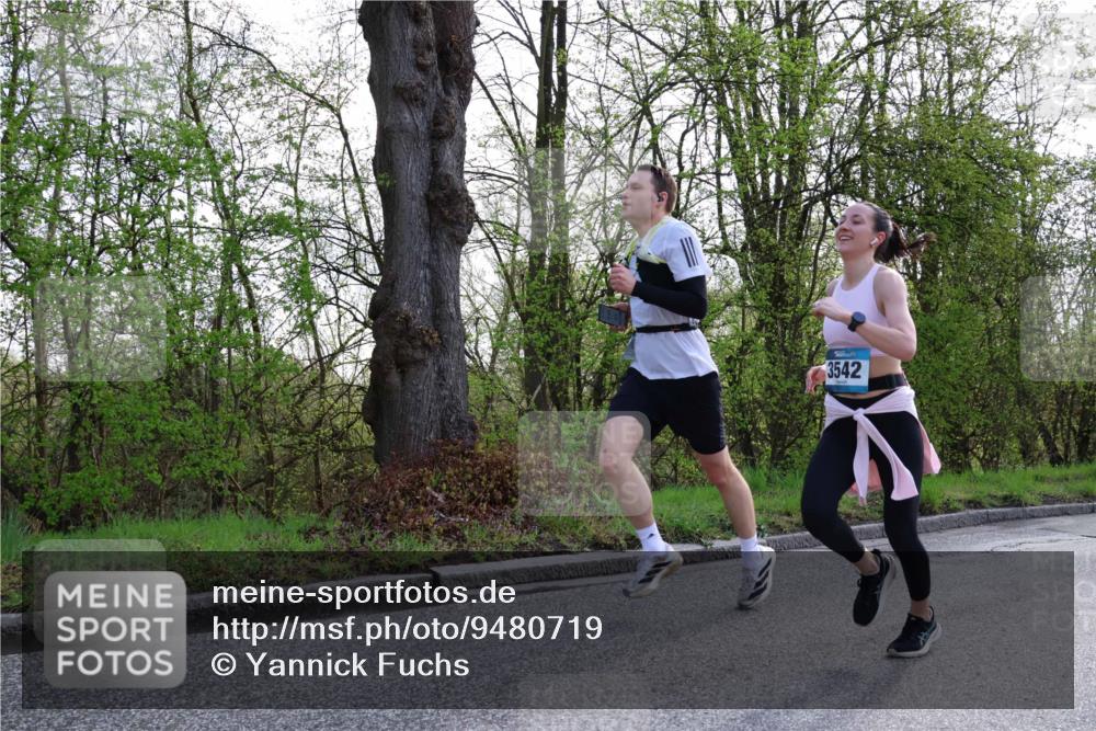 12.04.2026 - 45. Internationalen Wilhelmsburger Insellauf Yannick Fuchs http://msf.ph/oto/9480719 12.04.2026 10:20:20 Laufen 3542 meine-sportfotos.de
