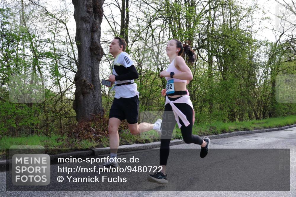 12.04.2026 - 45. Internationalen Wilhelmsburger Insellauf Yannick Fuchs http://msf.ph/oto/9480722 12.04.2026 10:20:21 Laufen 642 meine-sportfotos.de